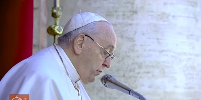 El Vaticano confirma que el Papa sufre una infecci�n respiratoria, pero excluye el COVID-19