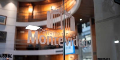 Ediles votaron el llamado a sala de la intendente Cosse por el aumento de la Contribuci�n Inmobiliaria