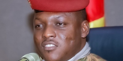 El l�der golpista designa a su gran aliado, el coronel C�lestin Simpor�, nuevo jefe del Ej�rcito