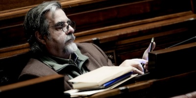 Zub�a reafirm� que votar� en contra de la reforma jubilatoria si no hay cambios con respecto al IASS