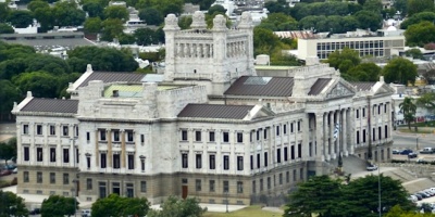 Con votos de la coalici�n de Gobierno se aprueba en el Plenario de la C�mara de Representantes el proyecto de reforma de la seguridad social