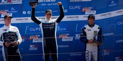 Urrutia triunfa en Portimao