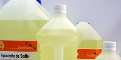 Mujer consumi hipoclorito en botella de refresco y result intoxicada
