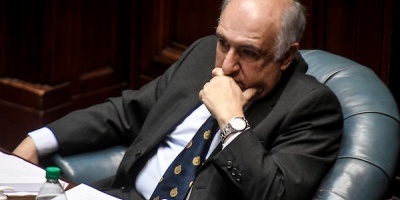 Domenech rechaza por completo que se haya incurrido en una actitud de "clientelismo pol�tico"