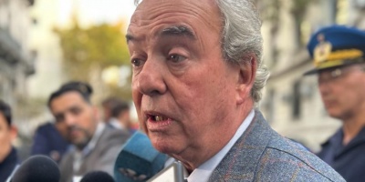 El ministro del Interior �lament� la renuncia de Santiago Gonz�lez