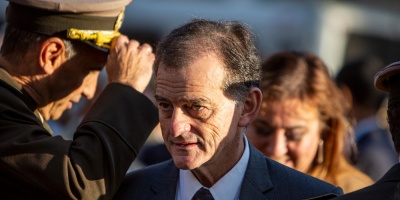 Fr�o saludo entre Lacalle, Irene Moreira y Manini R�os previo al acto por el D�a del Ej�rcito Nacional