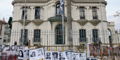 El ministro de Defensa se pregunt� por qu� �hay temores y cierto nerviosismo� de conocer el contenido de los archivos de la dictadura