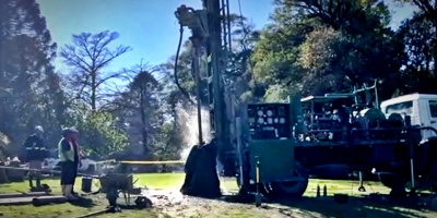 OSE logr� extraer exitosamente agua dulce tras dos perforaciones realizadas donde estaban los pantanos del ex-Parque de los Aliados 