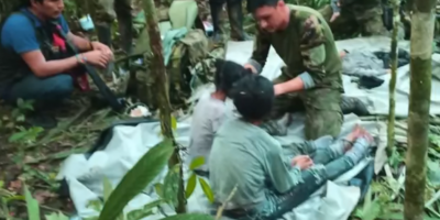 Los cuatro ni�os colombianos rescatados en la selva ya reciben tratamiento en Bogot�