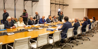 Env�an proyecto de ley para bajar precio del agua embotellada