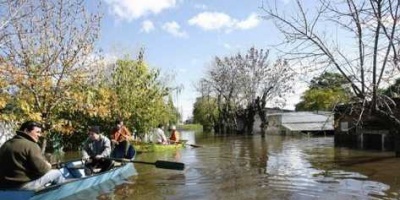 Hay 61 personas desplazadas por inundaciones en el litoral