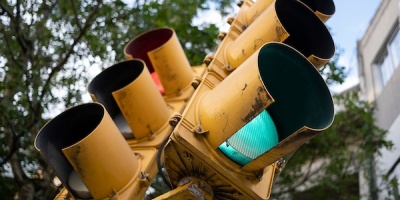 Sem�foros nuevos en cruce de Jackson con Guayabos y Rivera