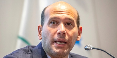 El agua embotellada que se entrega a sectores vulnerables es preventiva, ya que la que suministra OSE aun es bebible, dijo Lema