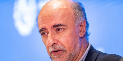 Mieres: "Empresas deben suministrar agua embotellada a hipertensos, trabajadores con trastornos renales o mujeres embarazadas"