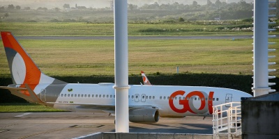 Controladores a�reos tomaron como una �amenaza� el pedido de esencialidad del ministerio de Defensa    