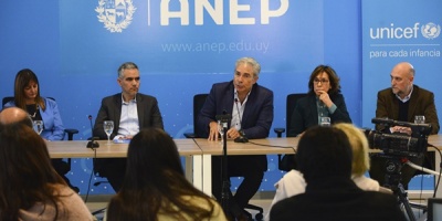 ANEP trabaja en la educaci�n inclusiva y entreg� material accesible para escolares de primer a�o