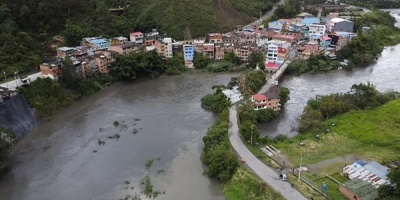 Ascienden a 20 los muertos por las avalanchas en el centro de Colombia
