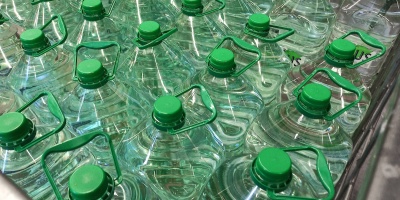 Gobierno extendi� un mes m�s la transferencia econ�mica para la compra de agua embotellada