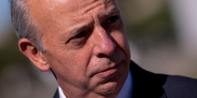 El ministro de Defensa dijo que "la ley debe cumplirse", al referirse a los controladores a�reos quienes acataron la declaraci�n de esencialidad