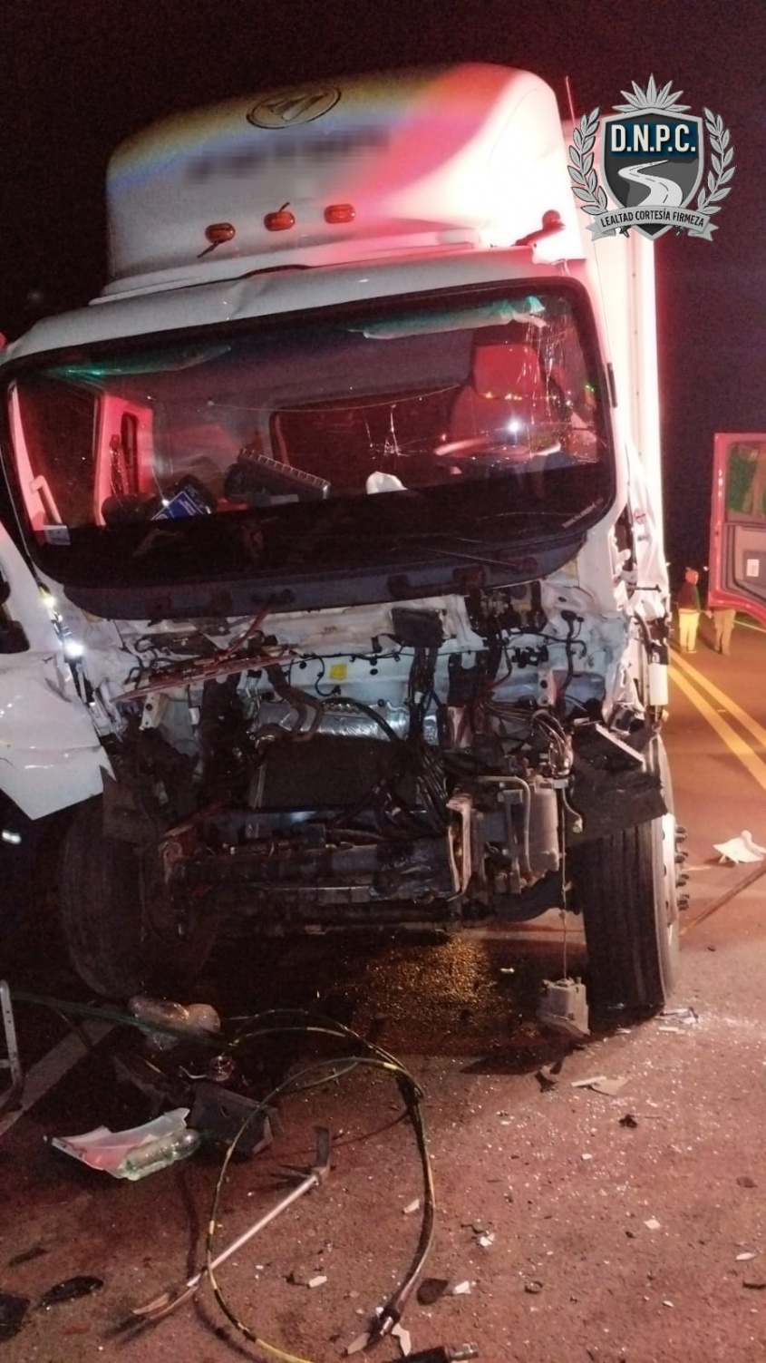 Choque entre dos camiones en ruta 5 dejó un conductor con heridas graves