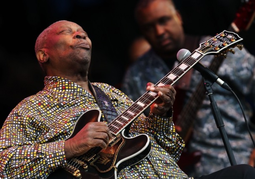 Fuerza y m&uacute;sica