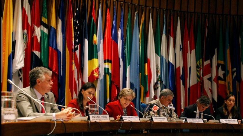 Correci&oacute;n a la baja