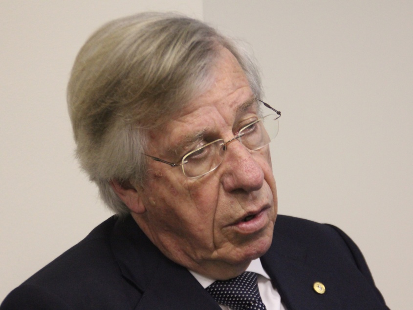 Su querida presencia