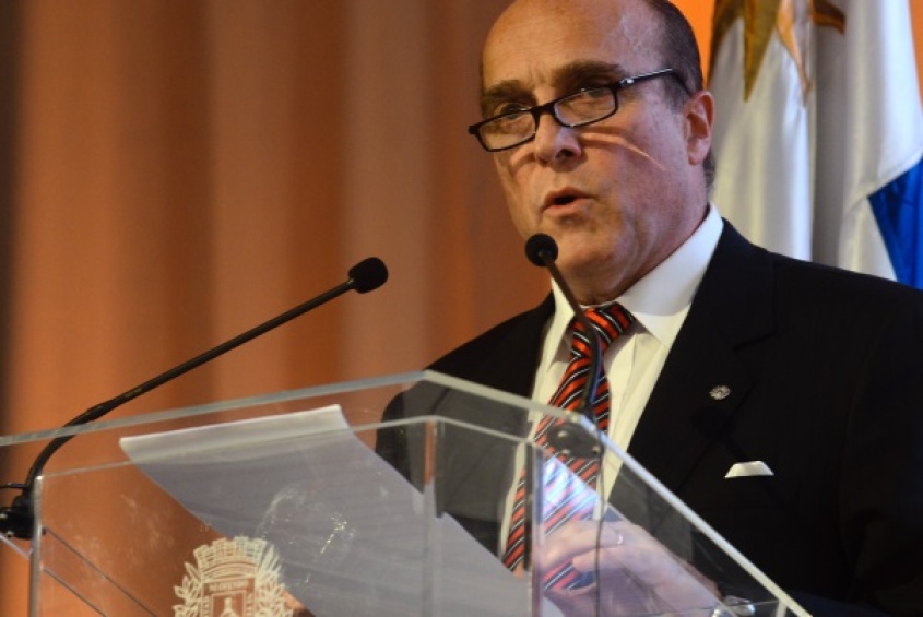 Mirando atr&aacute;s