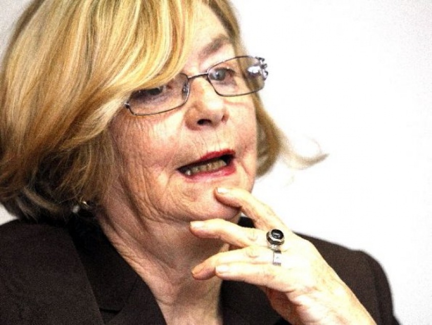 Contra funcionarios de INAU