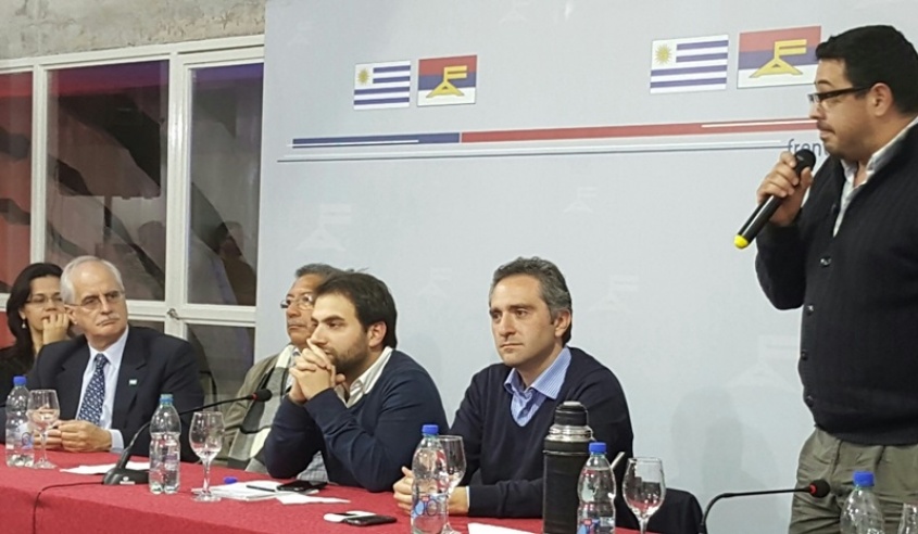Unidos y adelante...