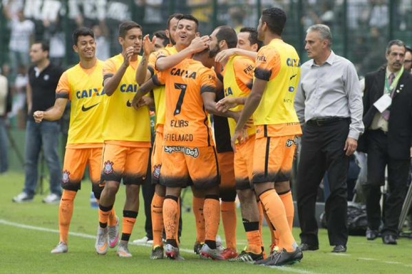 Timao al frente