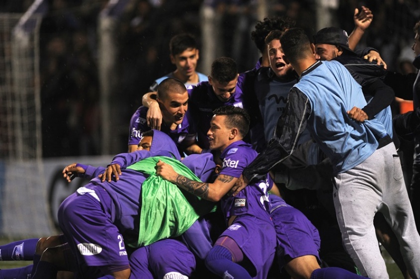 Festejo violeta