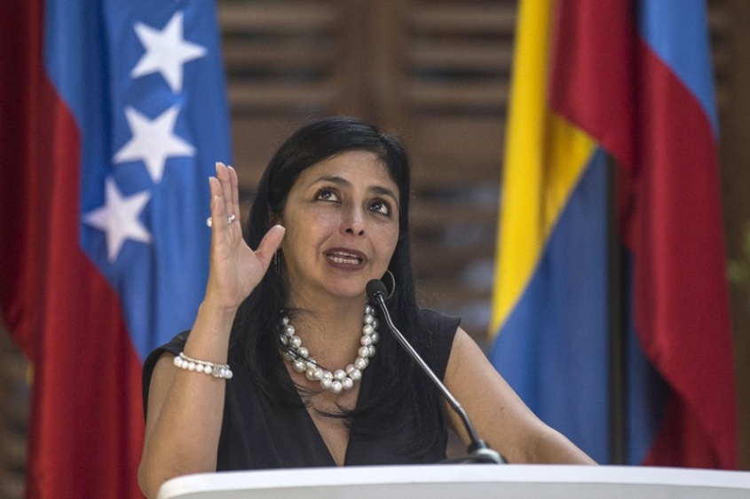 Sale uno y entra otro