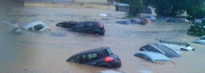 Mucha agua