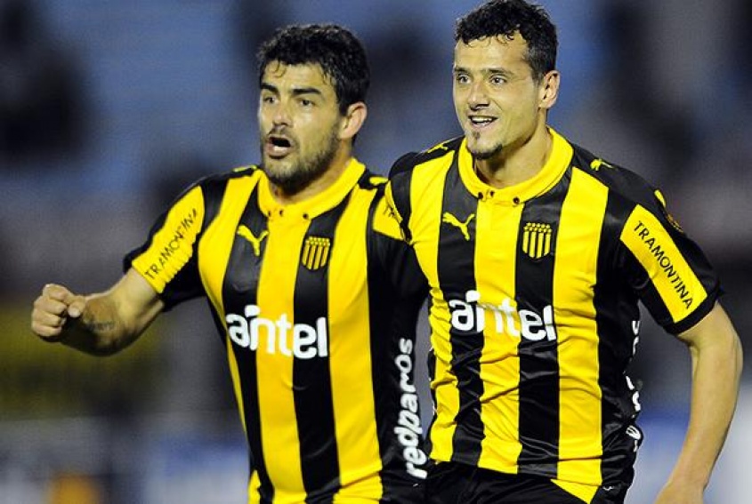 Sigue al acecho