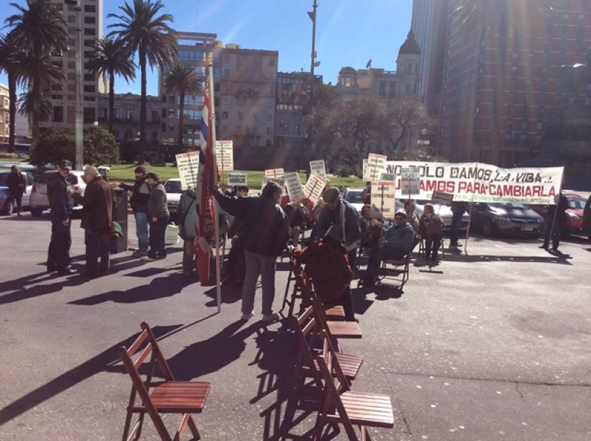 Reclaman aumento y ajustes