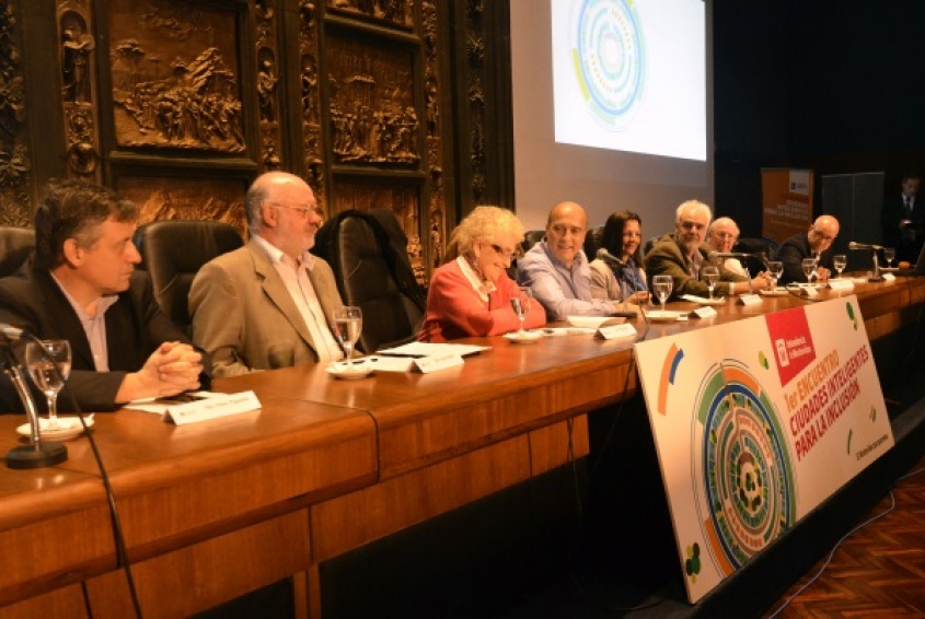 Montevideo, inteligencia