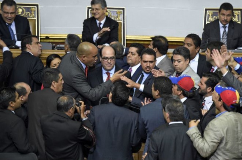 Acalorada sesión