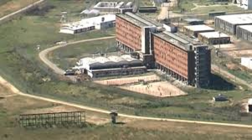 Lo mat&oacute; otro recluso