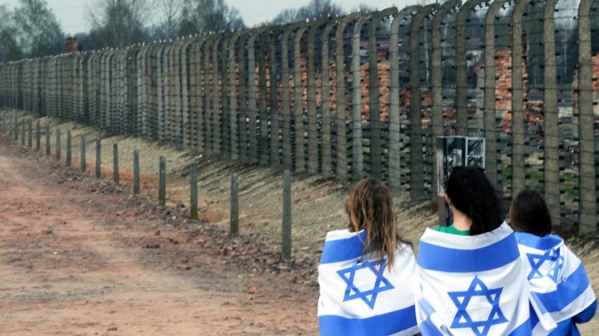 En recuerdo del horror