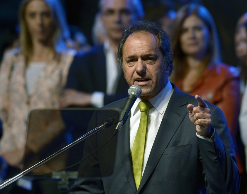 Por el cetro de Cristina