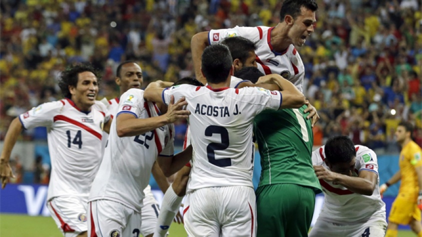 Crecen los ticos