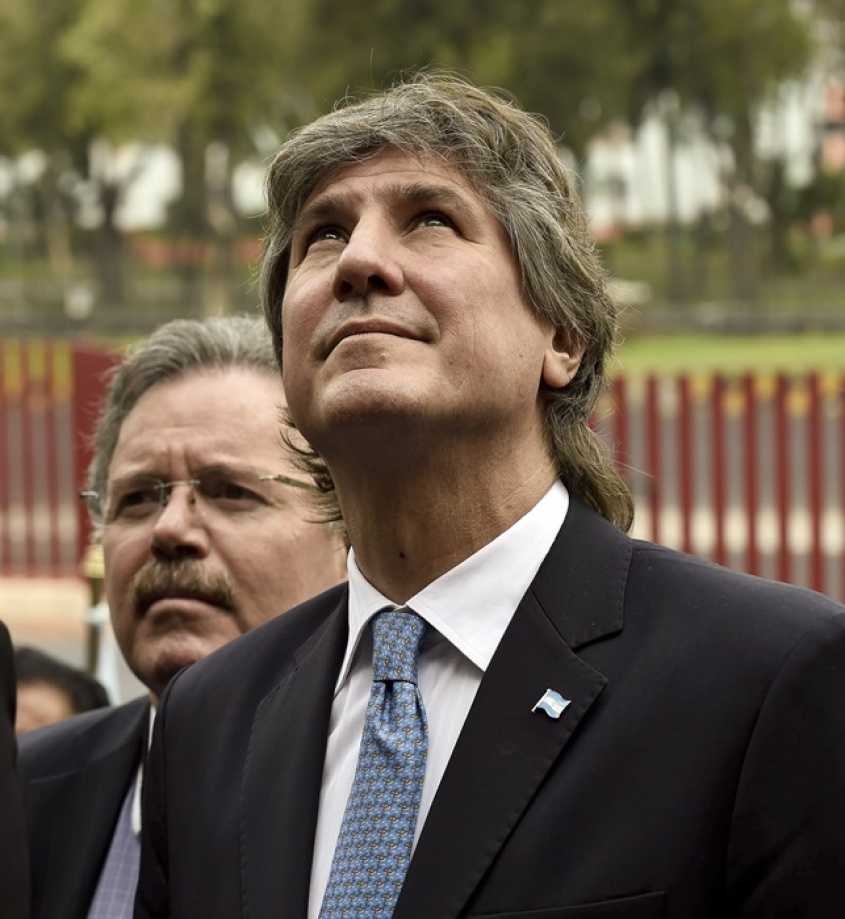 Amigos son los amigos