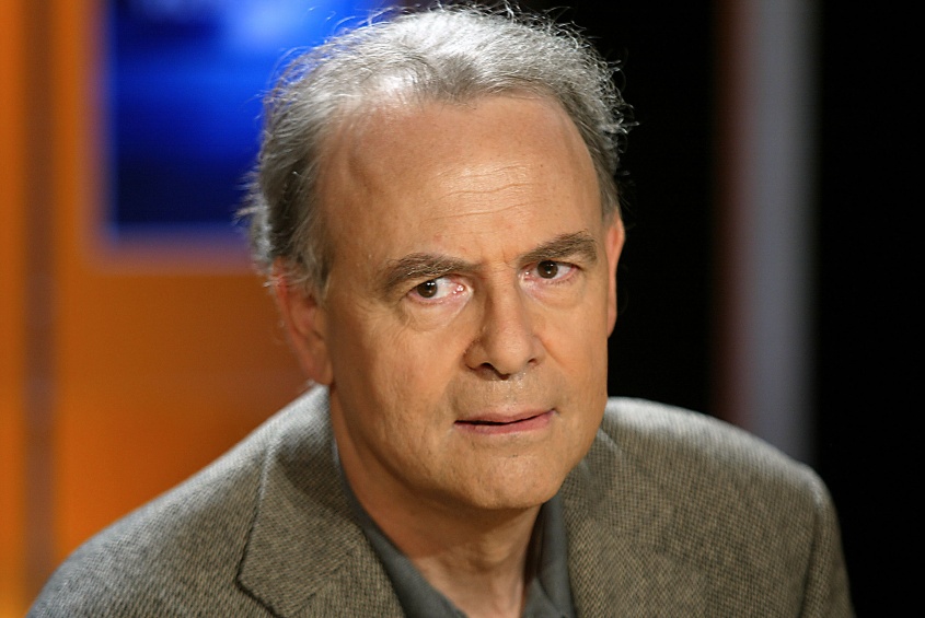 Un Nobel para el novelista
