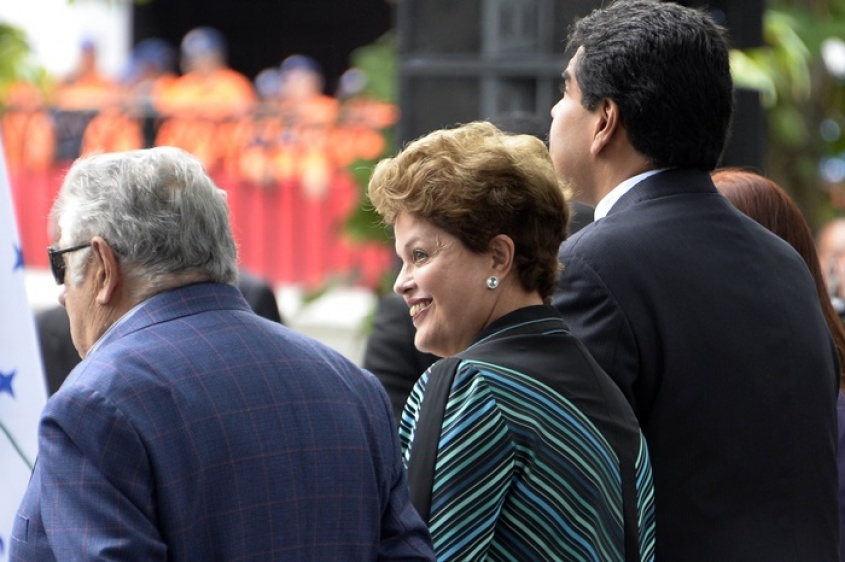 A no dar la espalda