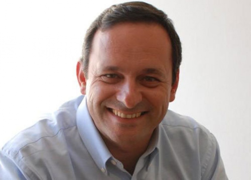 Apost&oacute; al voto joven