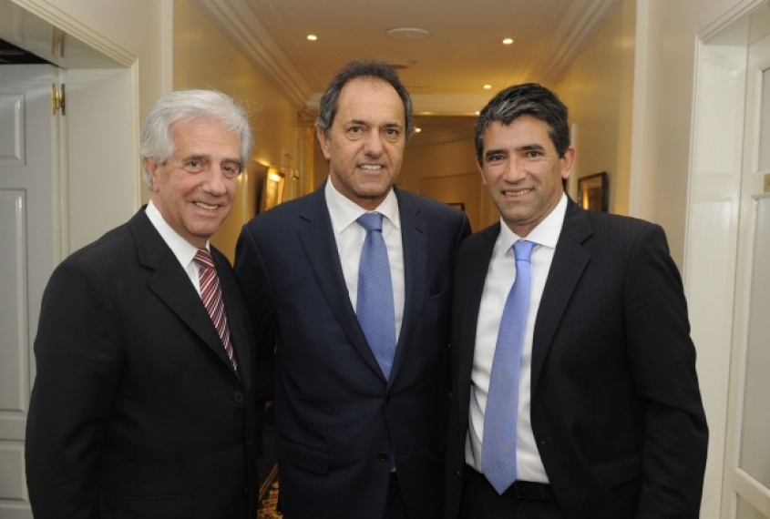 Amigos son los amigos