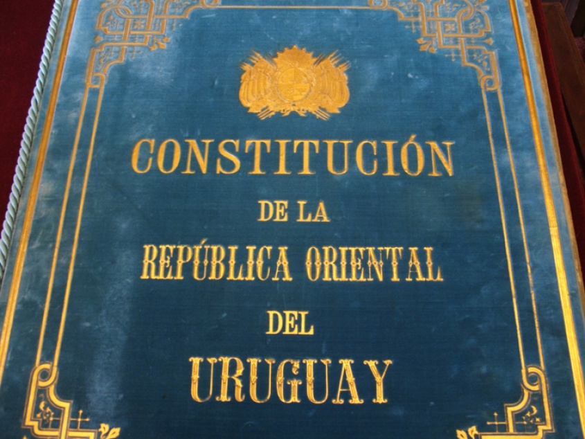 Urnas aparte