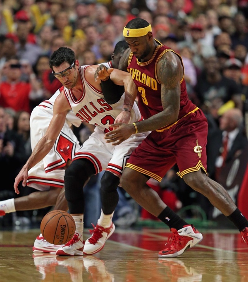 De la mano de LeBron