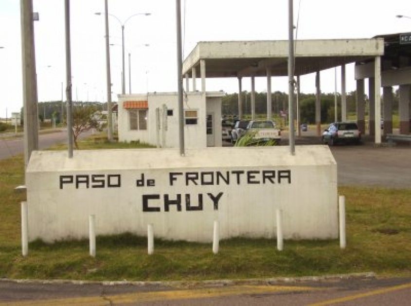 Al otro lado de la cerca